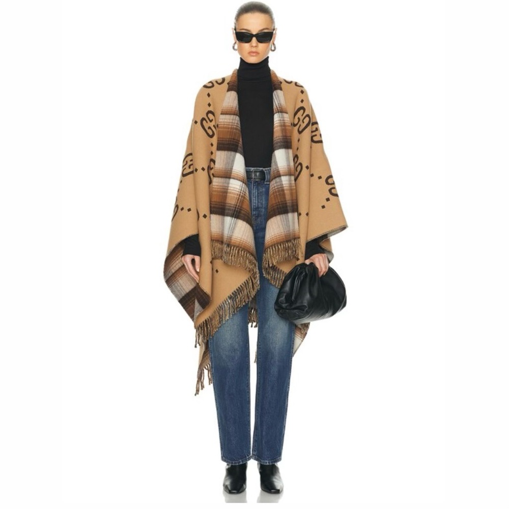 GG REVERSIBLE WOOL PONCHO - Picture 2 of 4